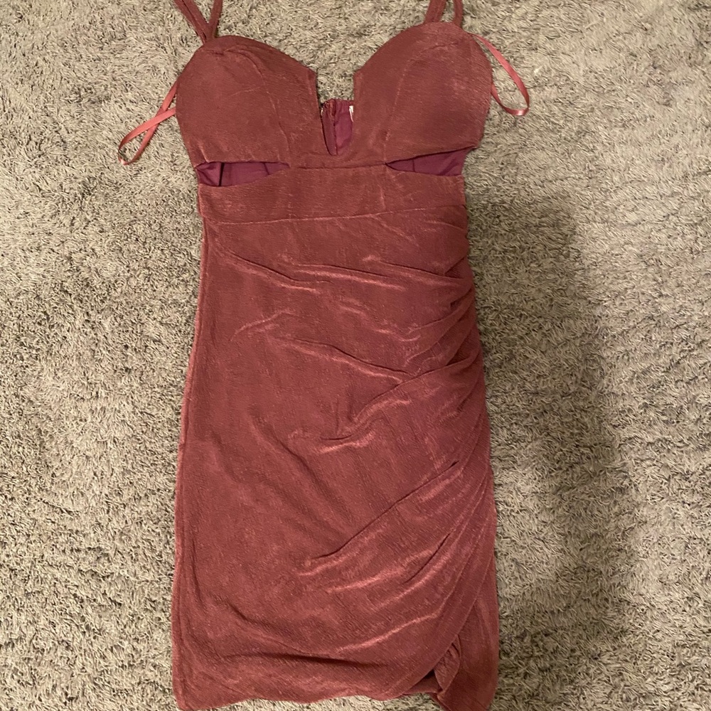 PURPLE CUT OUT DRESS - Picture 2 of 4